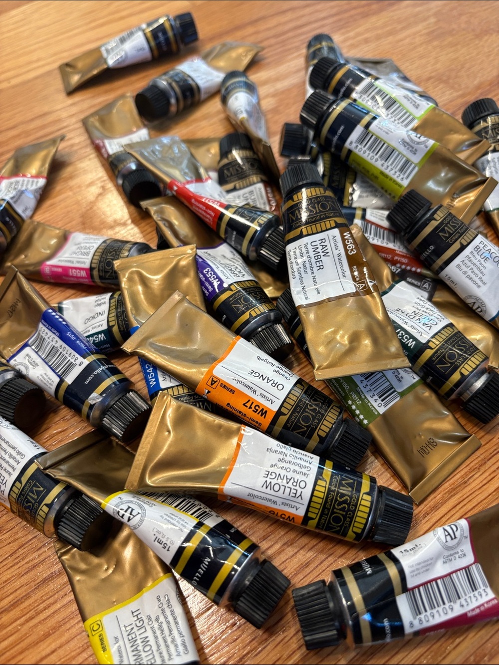 Mijello Mission Gold 34 Paint Tube Set - Picture 2 of 4